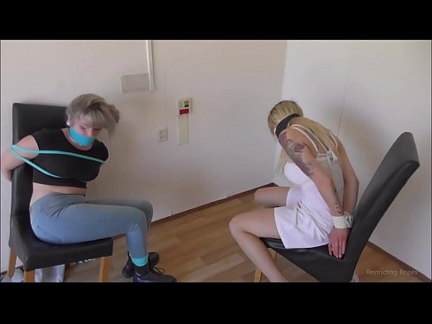 ❤️ Bağımlı / bağlı ve ağzı tıkalı / sıkıntı içinde küçük hanım ❤ Seks videosu pornoda tr.pornhdvideos.ru ️❤