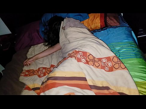 ❤️ Üvey oğul, genç üvey annesini uyurken azarlıyor. ❤ Seks videosu pornoda tr.pornhdvideos.ru ️❤